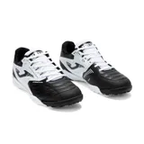 Championes deportivos Joma para fútbol 5, color negro con detalles en blanco. Fabricados con material sintético y rejilla mesh para mayor transpirabilidad y estabilidad. Cuentan con tecnología PERFECT FIT en la cordonera y pieza PROTECTION en la puntera.