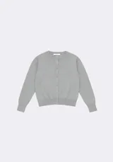 Cardigan gris de tejido de punto con cuello redondo y cierre frontal con botones.