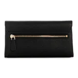 Mini bolso bandolera Guess Noelle color negro con correa de cadena dorada y logo triangular dorado.