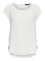 Remera básica blanca de manga corta con cierre en la espalda y detalle trasero ligeramente más largo.