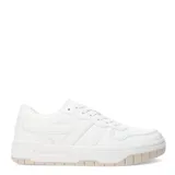 Championes urbanos color beige con plataforma.