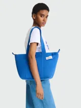 Bolso tote azul eléctrico de la marca Longchamp, modelo Le Pliage Green L.