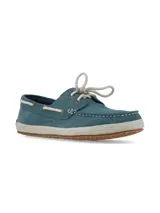 Mocasines náuticos de cuero azul marino con cordones marrones, ojales metálicos y suela de yute.
