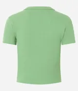 Blusa verde oscuro de algodón acanalado, corte ajustado y cuello redondo.