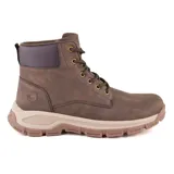 Bota de caña media color ocre, con cordones marrones, cuello acolchado marrón y suela de goma con dibujo.