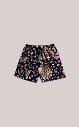 Short de baño negro con estampado abstracto en tonos naranja, lila y beige.