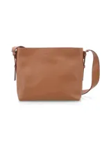 Cartera tipo shopper color marrón claro, con correa larga regulable para usar al hombro o cruzada.