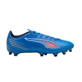 Championes de fútbol Puma Ultra 6 Play FG/AG, color azul con detalles en blanco y naranja. Diseñados para superficies firmes (FG) y césped artificial (AG).