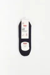 Pack de dos pares de medias invisibles Levi's color azul marino con logo blanco y detalle rojo en el borde.