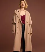 Pantalón wide leg de jeans con elastano, de tiro medio, con bolsillos delanteros y traseros.