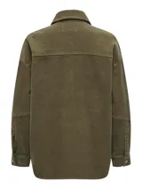 Camisa verde militar de pana con corte oversize, cuello clásico, cierre frontal con botones, mangas largas con puños abotonados, bolsillos de parche en el pecho y forro de jersey de algodón.