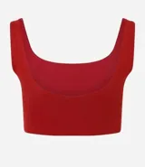 Top deportivo blanco de escote redondo y breteles medianos, sin copa ni estampa.