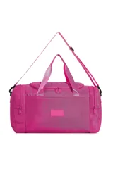 Bolso de mano fucsia con doble asa corta y correa larga regulable.