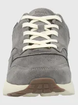 Zapatillas Hush Puppies Brandhall color beige de cuero descarne, con suela de goma EVA con tecnología Air.
