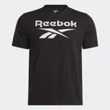 Remera de manga corta, cuello redondo, color negro, con el logo grande de Reebok estampado en blanco en el pecho.