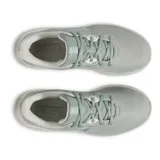 Championes de running Under Armour Charged Pursuit 4, color negro con logo blanco. Capellada de malla ligera y transpirable, entresuela Charged Cushioning® para mayor amortiguación y suela de goma duradera.