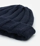 Gorro de punto canale para hombre, color azul marino.