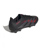 Championes de fútbol Adidas Predator League para hombre, color negro con detalles en gris y rojo.