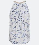 Musculosa blanca con estampado de peces azules, cuello halter con detalle de cuerda y sisa americana.