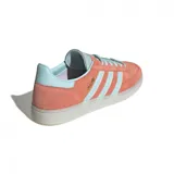 Championes Adidas Handball Spezial de hombre, color salmón con detalles en celeste.
