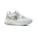 Championes blancos con detalles en gris y plateado, con plataforma y aplique metálico con logo de la marca en el lateral.