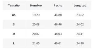 Chaleco gris con diseño acolchado, cuello alto, cierre frontal con cremallera, dos bolsillos delanteros con solapa y ajuste con cordones en el bajo.