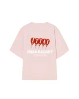 Remera rosa de corte recto con estampado en la espalda de cuatro raquetas de pádel rojas y texto en blanco "IBIZA RACKET ITTAI STARS".