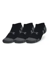 Medias deportivas Under Armour de corte tobillero, color negro con detalles en gris y logo de la marca en el empeine. Confeccionadas en tejido de algodón que absorbe el sudor.