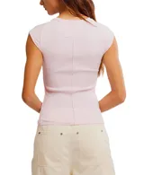 Remera ajustada de punto acanalado color rosa, con cuello redondo, mangas cortas y detalle de costura elevada.