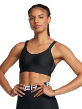 Top deportivo negro Under Armour Infinity Mid 2.0, de sujeción media, con tecnología de soporte que se sincroniza con el movimiento y relleno de espuma ultraligera.