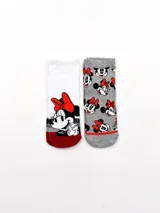 Pack de dos pares de medias de algodón con diseños de Minnie Mouse. Un par es blanco con el personaje y detalles en rojo y gris, y el otro es gris con estampado repetido de la cara de Minnie con moño rojo.