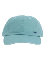 Gorro unisex de algodón color celeste con visera curva y logo de pato bordado en azul marino en el frente.