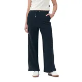 Pantalón negro de tejido grueso, estilo palazzo o ancho, con cintura elástica y cordón ajustable.