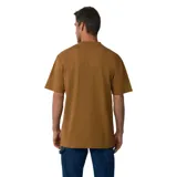 Remera de manga corta color marrón con logo de Dickies estampado en el pecho.