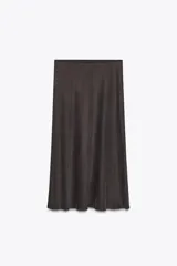 Falda midi de tiro alto con cintura elástica.