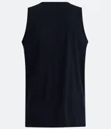 Musculosa deportiva básica de hombre, color negro liso, con escote redondo y sisas amplias.