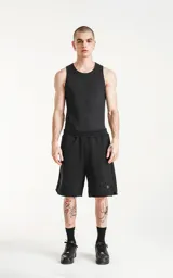 Musculosa negra de morley con corte slim fit.