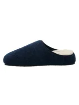 Pantufla cerrada azul marino de fieltro, con plantilla de corderito.