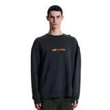 Buzo negro de algodón con cuello redondo y logo estampado en el pecho.