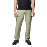 Pantalón cargo color beige, de corte recto, con bolsillos laterales con cierre de velcro y bolsillos traseros. Confeccionado en tejido elástico. Marca Columbia.