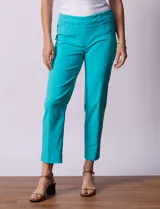 Pantalón de vestir color turquesa, marca Zac & Rachel, corte recto y largo al tobillo.