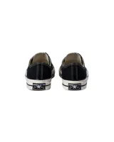 Championes Converse Chuck 70 de lona negra con detalles en blanco.