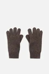 Guantes tejidos de punto en hilatura de lana y cashmere color marrón.