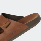 Sandalias Reef Ojai Two Bar color marrón. Confeccionadas en cuero, con doble tira ajustable y plantilla anatómica.