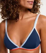 Top de bikini triángulo fijo azul marino con pespuntes en contraste color naranja, blanco y celeste.