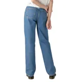 Pantalón de jean celeste, de corte recto y tiro alto.