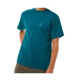 Remera verde de manga corta con cuello redondo y logo bordado en el pecho.