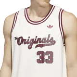 Musculosa de básquet Adidas Originals color crema con cuello y sisas en bordó. Estampado frontal con el logo de Adidas Originals y el número 33 en bordó.
