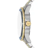 Reloj Emporio Armani con caja de acero inoxidable plateado y dorado de 42mm, esfera azul sunray, manecillas e índices luminosos, ventana de fecha a las 3 en punto y correa bicolor de acero inoxidable.