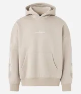 Saco beige de algodón y poliéster con capucha, bolsillo canguro, manga larga ajustada con estampa de llamas lateral, bajo ajustado y estampa lettering localizada.